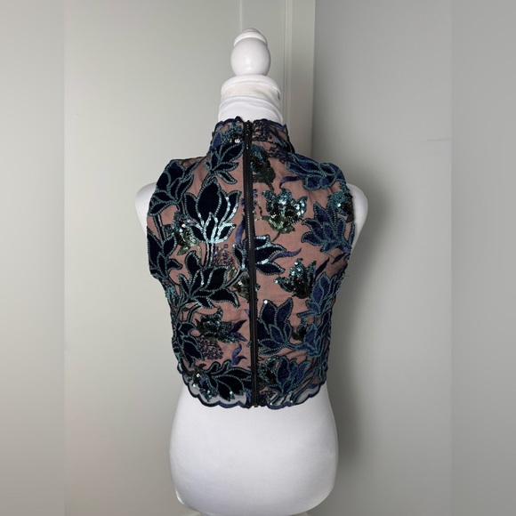 Elliatt Josie Top in Multi - Picture 5 of 11